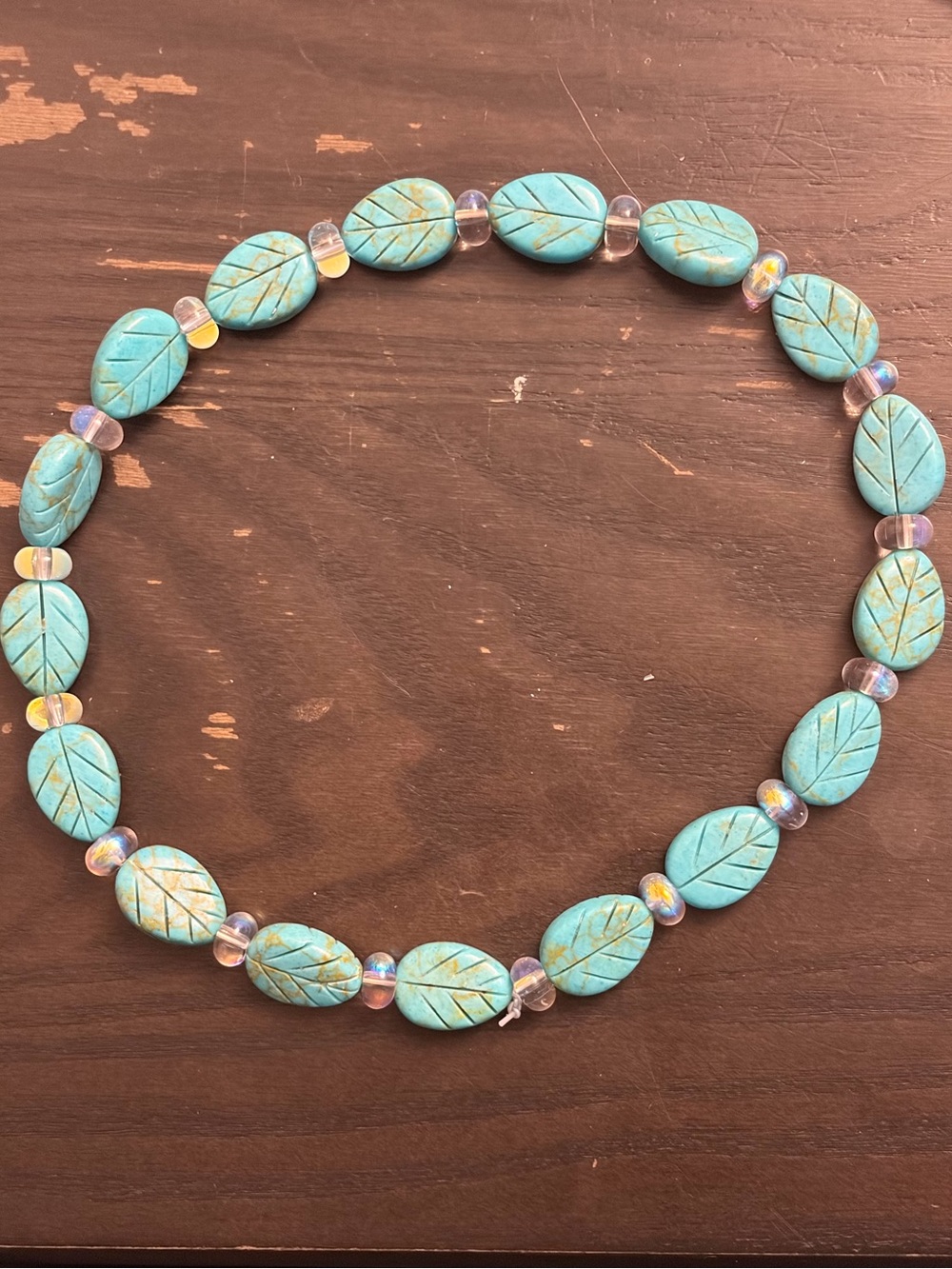 Turquoise Leaf Bead Stretchy Choker Necklace (approx. 15in) - Women's Jewelry
